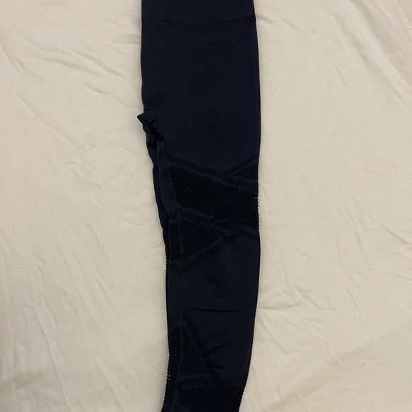 Fabletics leggings - Picture 4 of 6